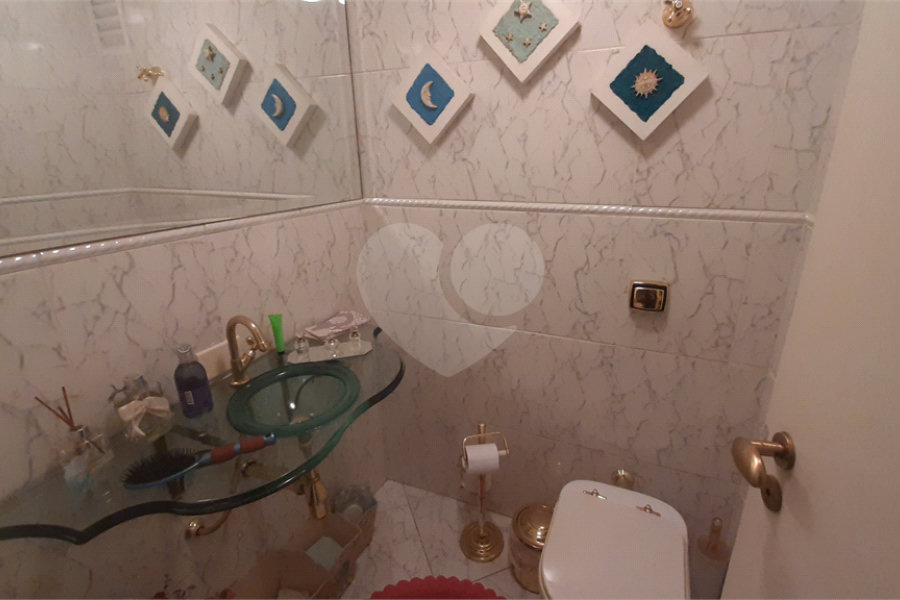 Apartamento a venda em Perdizes, 3 dormitórios, sendo 2 suítes e 2 vagas de garagem