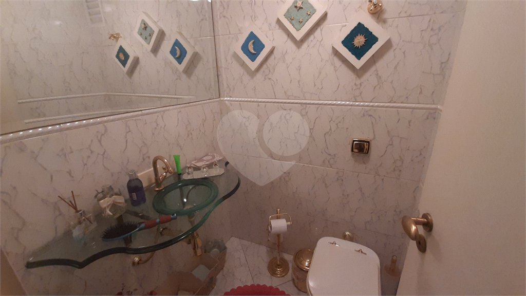 Apartamento a venda em Perdizes, 3 dormitórios, sendo 2 suítes e 2 vagas de garagem