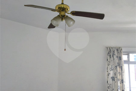 Casa à venda com 3 quartos, sendo 1 suíte, em Vila Gustavo, São Paulo, SP