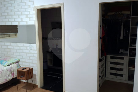 Sobrado à venda com 3 quartos, sendo 2 suítes,  em Jardim Wanel Ville V, Sorocaba, SP