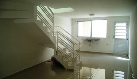 Casa à venda com 2 suítes no condomínio Villagio da Serra, São Paulo - SP
