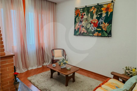Casa à venda com 4 suítes no condomínio Monte Belo, Salto - SP