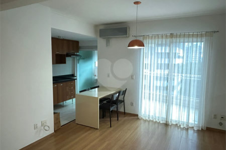 Duplex à venda com 2 quartos em Moema, São Paulo, SP