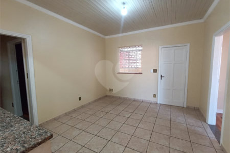 Casa à venda com 3 quartos, sendo 2 suítes,  no Centro, Itapetininga, SP
