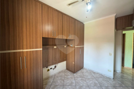 Apartamento à venda com 2 quartos, sendo 1 suíte,  em Camargos, Guarulhos, SP