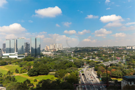 Apartamento à venda com 4 suítes em Cidade Jardim, São Paulo, SP
