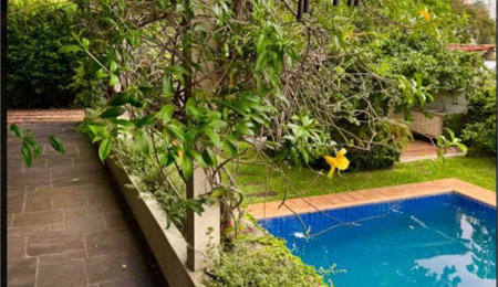 Casa à venda com 5 quartos, sendo 3 suítes,  em Jardim Leonor, São Paulo, SP