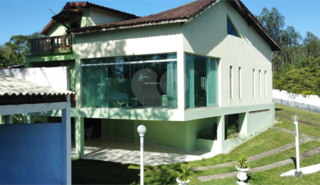 Sítio à venda com 8 quartos, sendo 4 suítes,  em Boa Vista, Mogi das Cruzes, SP