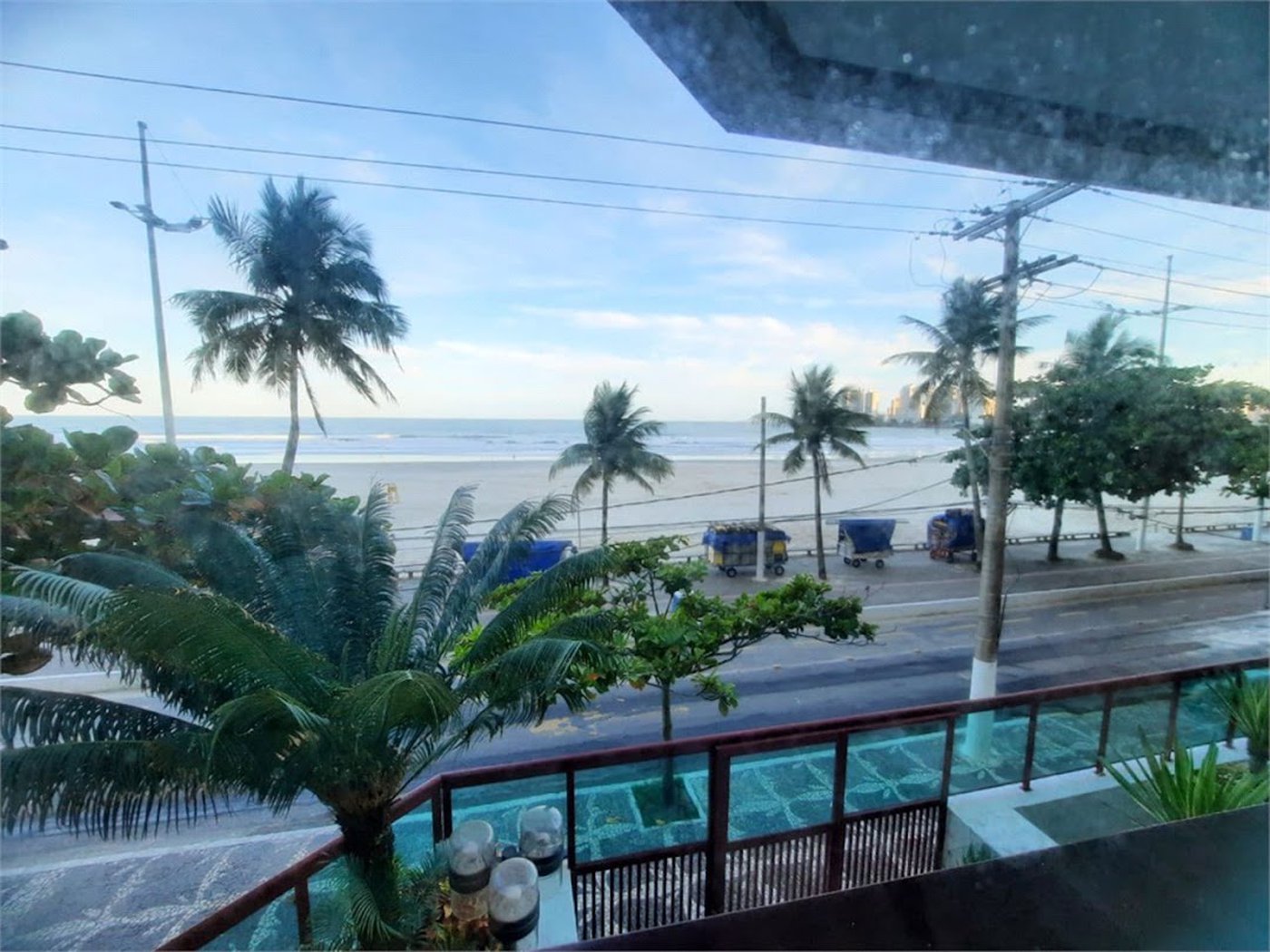 Apartamento Residencial à venda, Pitangueiras, Guarujá - AP0136.