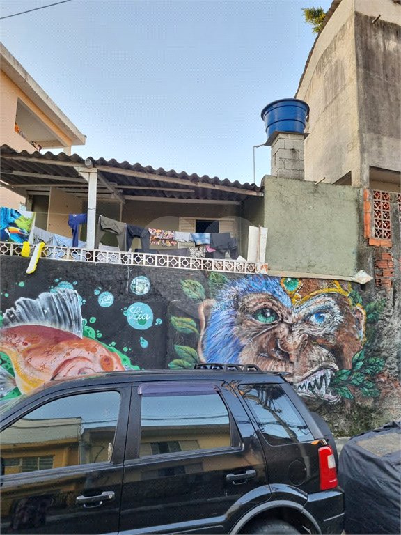 Sobrado à venda com 3 quartos em Vila Basileia, São Paulo, SP
