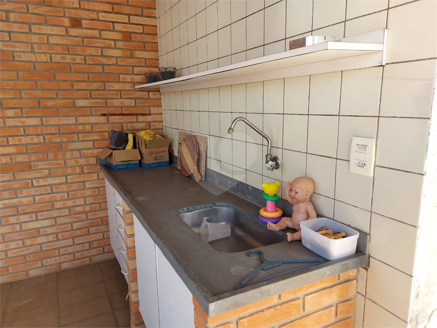 Sobrado à venda com 5 quartos, sendo 4 suítes, em Santa Rosa, Vinhedo, SP