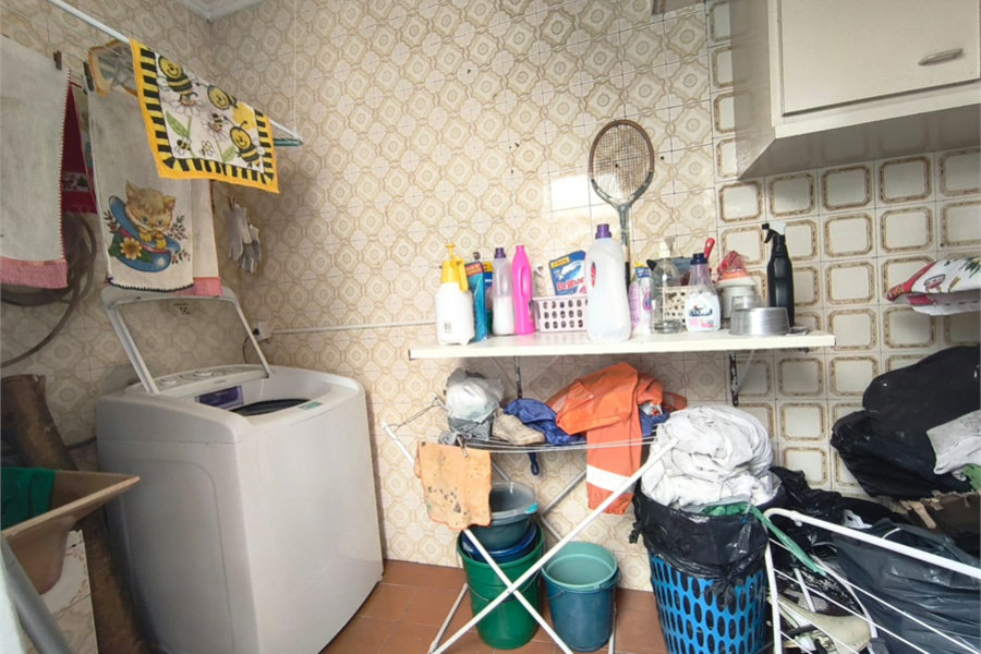 Sobrado à venda com 8 quartos, sendo 2 suítes, em Parada Inglesa, São Paulo, SP