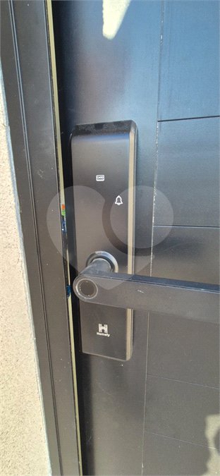 Sobrado à venda com 3 quartos, sendo 1 suíte,  em Parque Morumbi, Mogi das Cruzes, SP