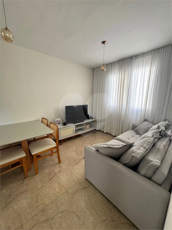 Apartamento à venda com 2 quartos em Horto, São Paulo, SP