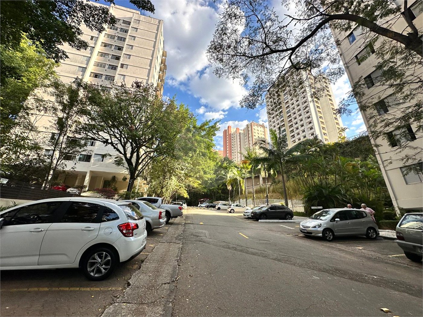 Apartamento à venda com 3 quartos em Jardim Londrina, São Paulo, SP