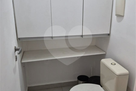 Apartamento à venda com 3 quartos, sendo 1 suíte,  em Cidade São Francisco, São Paulo, SP