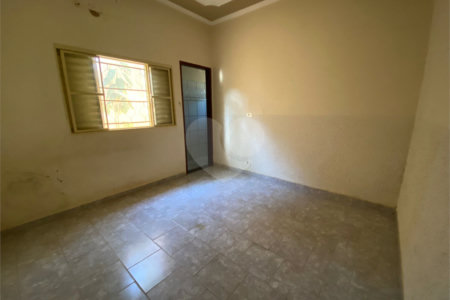Casa à venda com 3 quartos, sendo 2 suítes, no Centro, Três Lagoas, MS