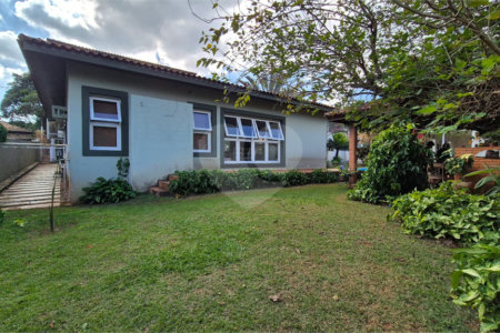 Casa à venda com 4 suítes no condomínio Vivenda do Lago, Sorocaba - SP
