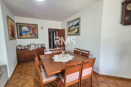 Casa à venda com 4 quartos, sendo 1 suíte,  em Villarejo Sopé da Serra (Vilarejo), Cabreúva, SP