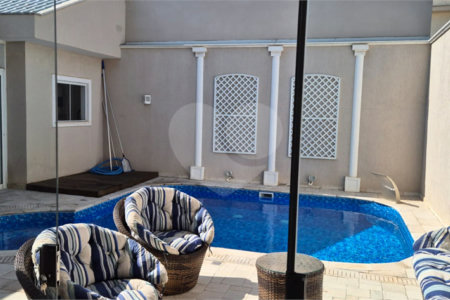 Casa à venda com 5 quartos, sendo 4 suítes, no condomínio Residencial Vilazul, Sorocaba - SP