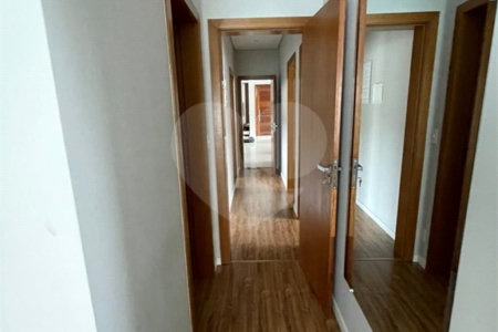 Casa à venda com 3 quartos, sendo 1 suíte,  no condomínio Aruã, Mogi das Cruzes - SP