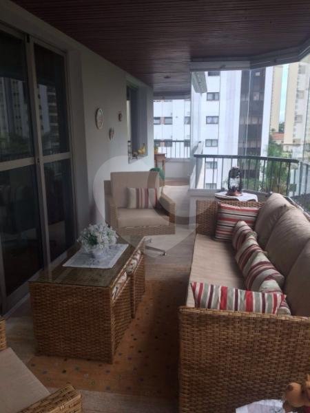 Apartamento à venda com 4 quartos, sendo 2 suítes, em Tatuapé, São Paulo, SP