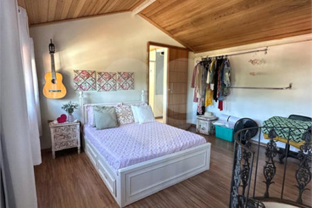 Casa em condomínio à venda com 3 quartos, sendo 2 suítes,  em Peró, Cabo Frio, RJ