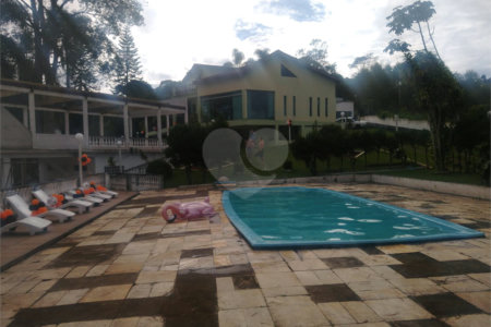 Sítio à venda com 8 quartos, sendo 4 suítes, em Boa Vista, Mogi das Cruzes, SP