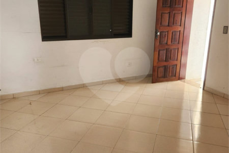 Sobrado à venda com 3 quartos em Vila Dalila, São Paulo, SP