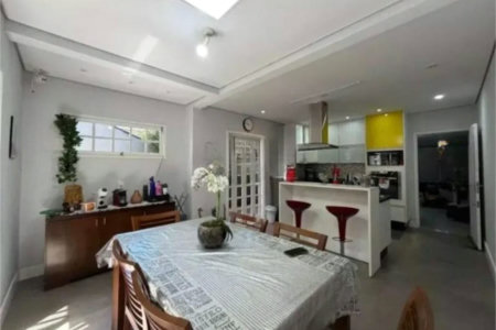 Sobrado à venda com 3 quartos, sendo 1 suíte, em Brooklin Paulista, São Paulo, SP