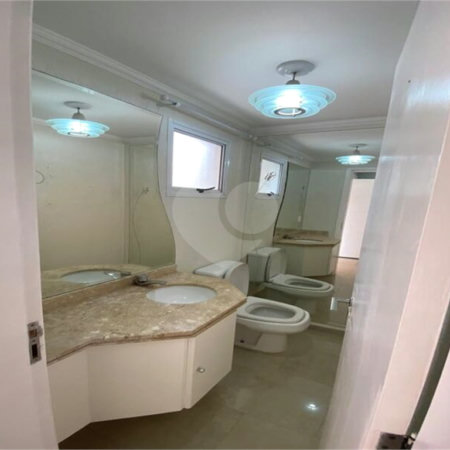 Casa à venda com 4 quartos, sendo 3 suítes, no condomínio Villas Nova Tatuapé I, São Paulo - SP
