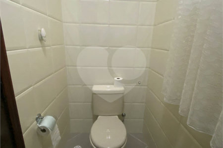 Casa Térrea à venda com 4 quartos, sendo 1 suíte,  em Vila Oliveira, Mogi das Cruzes, SP