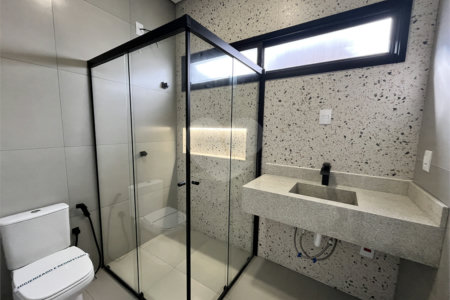 Casa à venda com 3 quartos, sendo 1 suíte, no condomínio Terras de São Francisco, Sorocaba - SP
