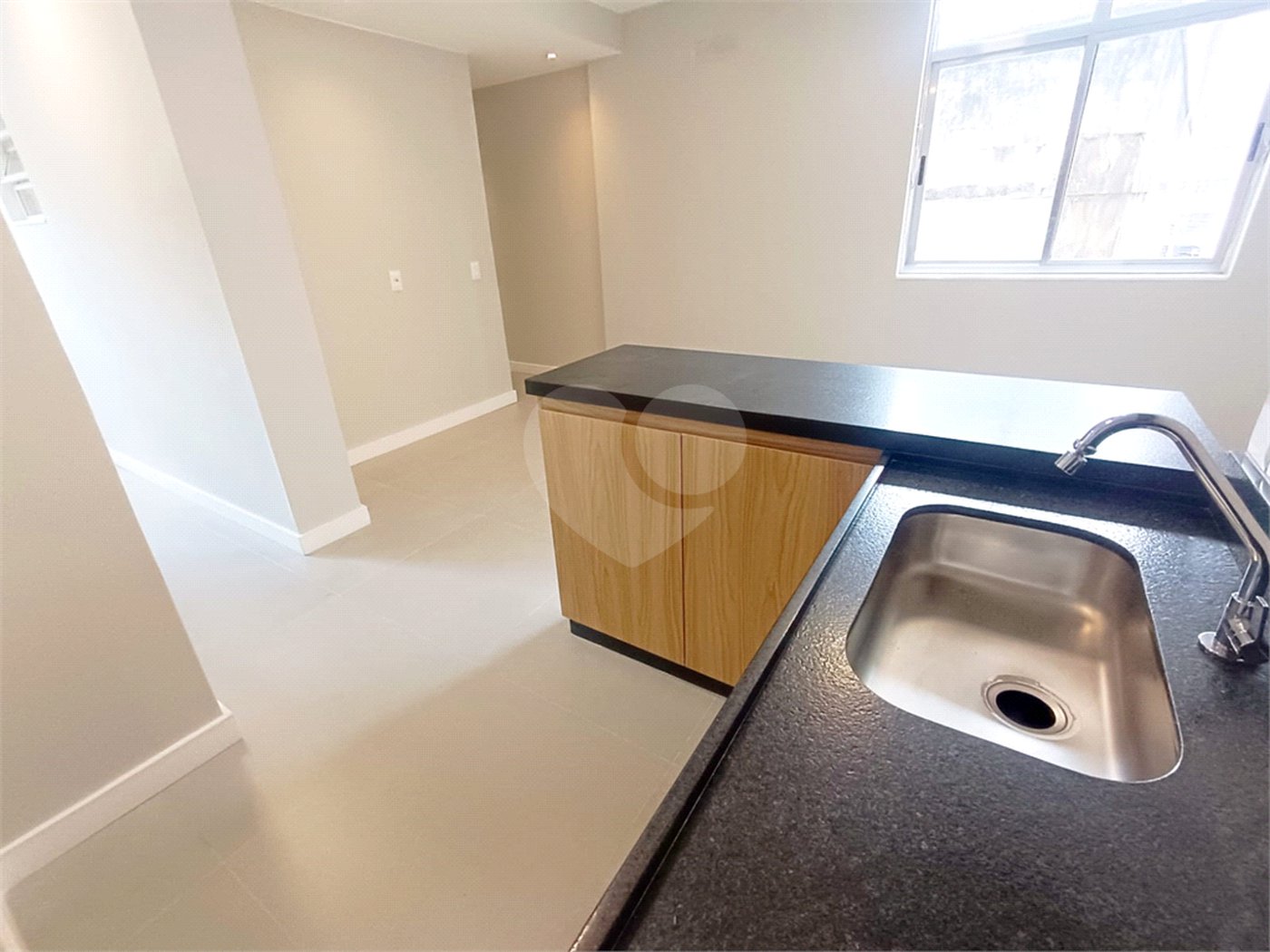 Apartamento à venda com 2 quartos, sendo 1 suíte,  em Maracanã, Rio de Janeiro, RJ