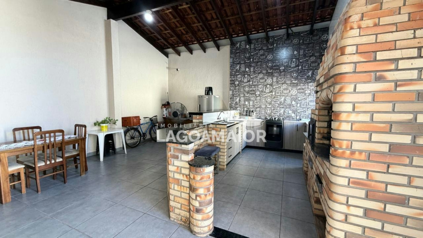 Casa à venda com 3 suítes em Jardim dos Ipes, Três Lagoas, MS