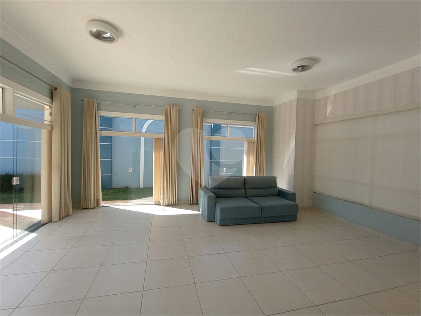 Casa à venda com 3 suítes em Vila Nastri, Itapetininga, SP