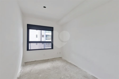 Apartamento à venda com 2 suítes em Santo Amaro, São Paulo, SP