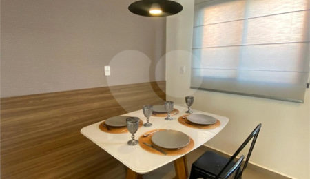 Casa à venda com 2 quartos no condomínio Vila Davos 2, São Paulo - SP