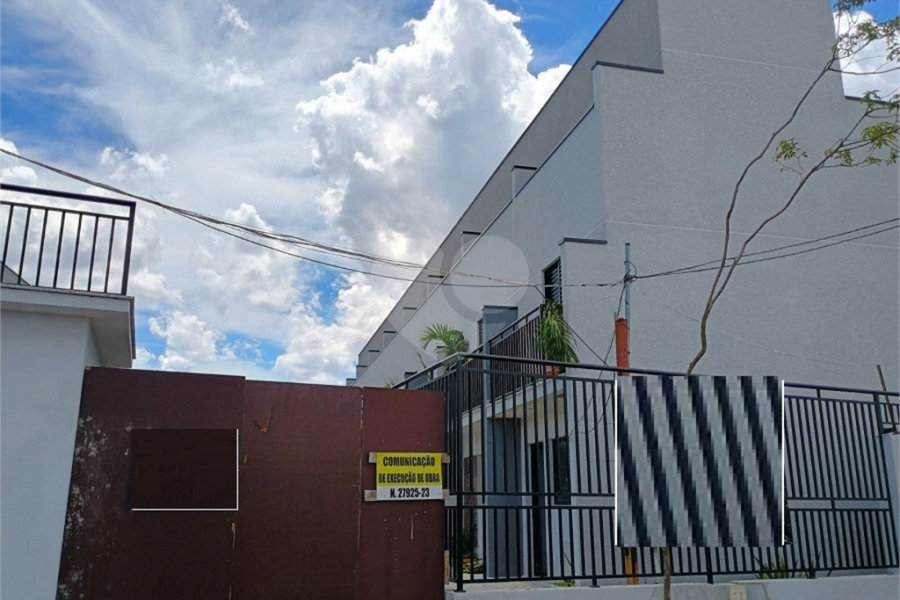 Casa à venda com 2 quartos no condomínio Vila Davos 2, São Paulo - SP