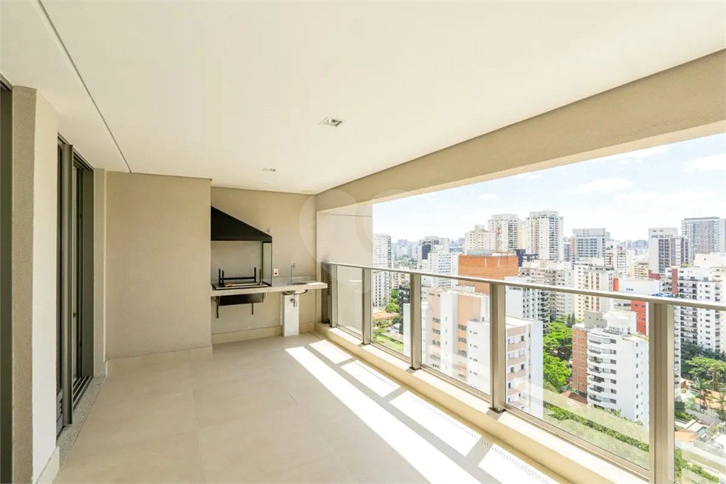 Apartamento à venda com 4 quartos, sendo 3 suítes, em Campo Belo, São Paulo, SP