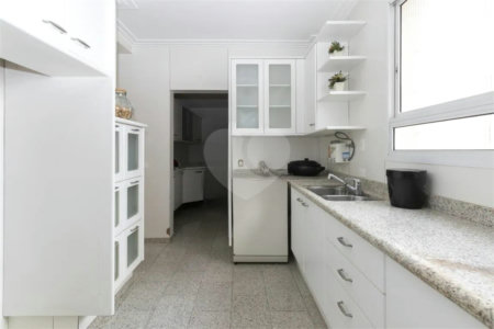 Apartamento á venda - Liberdade
