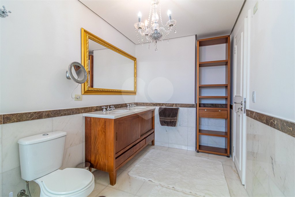Apartamento à venda com 4 suítes em Jardim Marajoara, São Paulo, SP