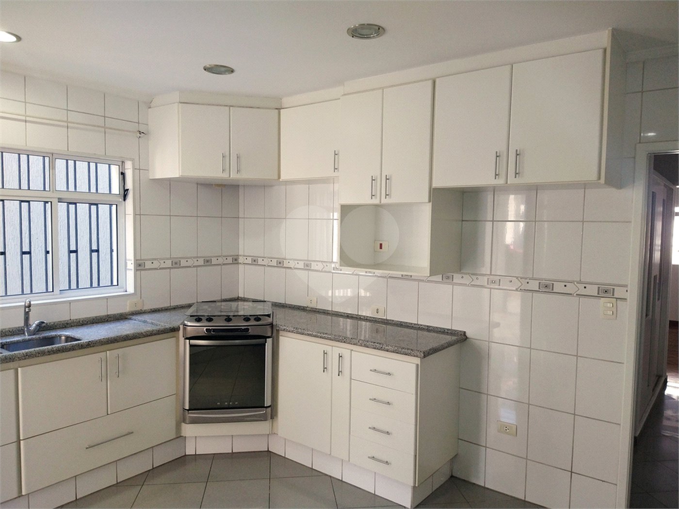 Sobrado à venda com 3 quartos em Chora Menino, São Paulo, SP