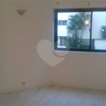 Apartamento à venda com 3 quartos, sendo 1 suíte,  em Jardim Parque Morumbi, São Paulo, SP