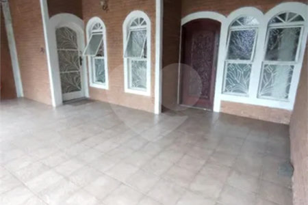Casa à venda com 3 quartos, sendo 2 suítes,  em Conjunto Residencial Trinta e Um de Março, São José dos Campos, SP