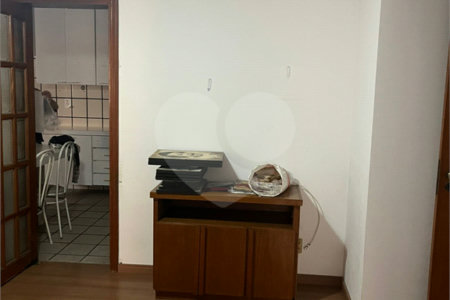 Apartamento à venda com 4 suítes em Vila Uberabinha, São Paulo, SP