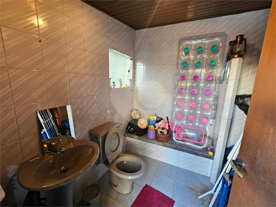 Sobrado à venda com 4 quartos, sendo 2 suítes, em Interlagos, São Paulo, SP