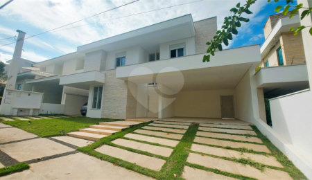 Casa à venda com 3 suítes no condomínio Ângelo Vial, Sorocaba - SP