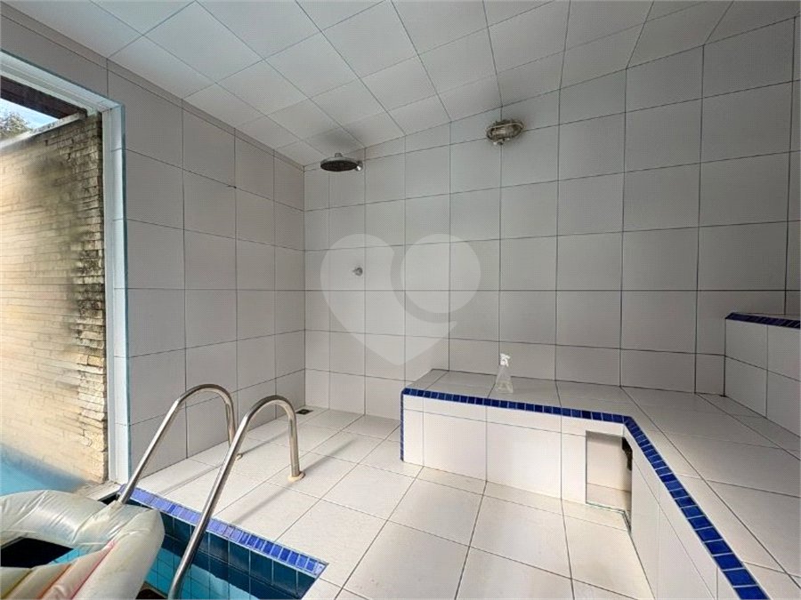 Casa à venda com 4 suítes no condomínio Granja Olga II, Sorocaba - SP