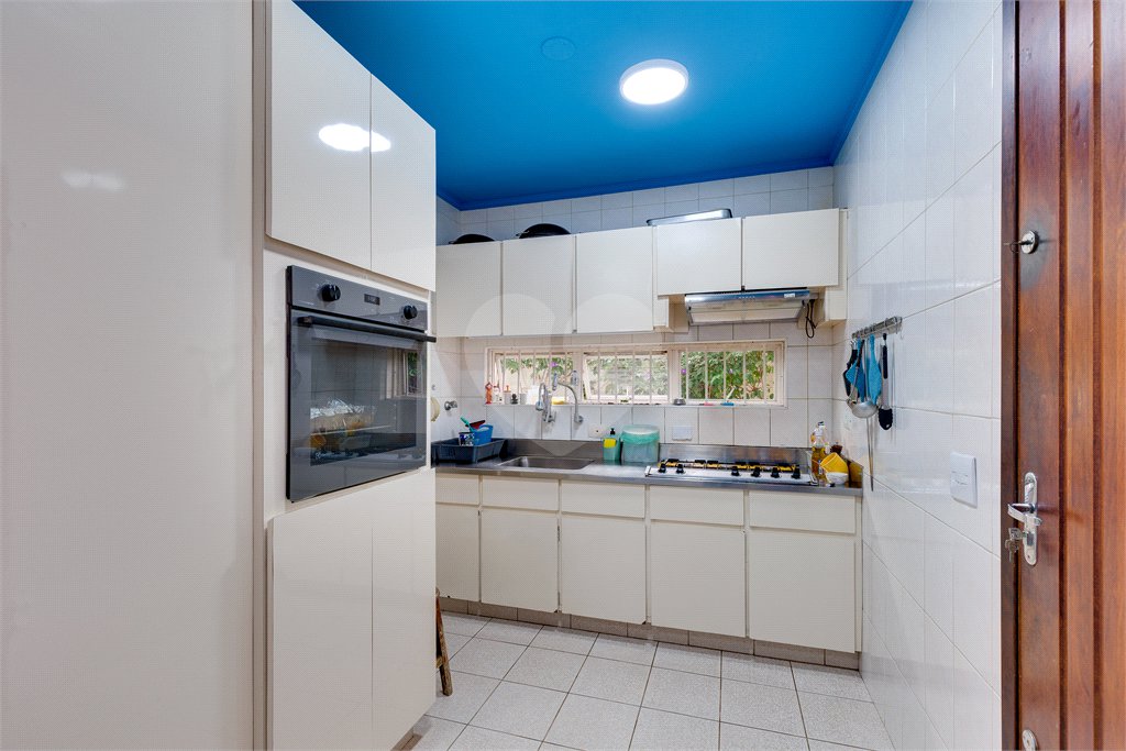 Casa de Vila à venda com 3 quartos, sendo 1 suíte, em Alto da Boa Vista, São Paulo, SP